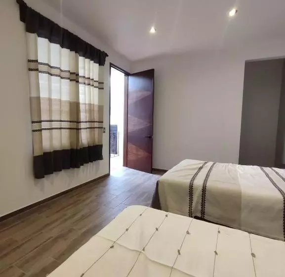 Hotelli Casa Mictlan. Habitaciones En El Centro De Mitla