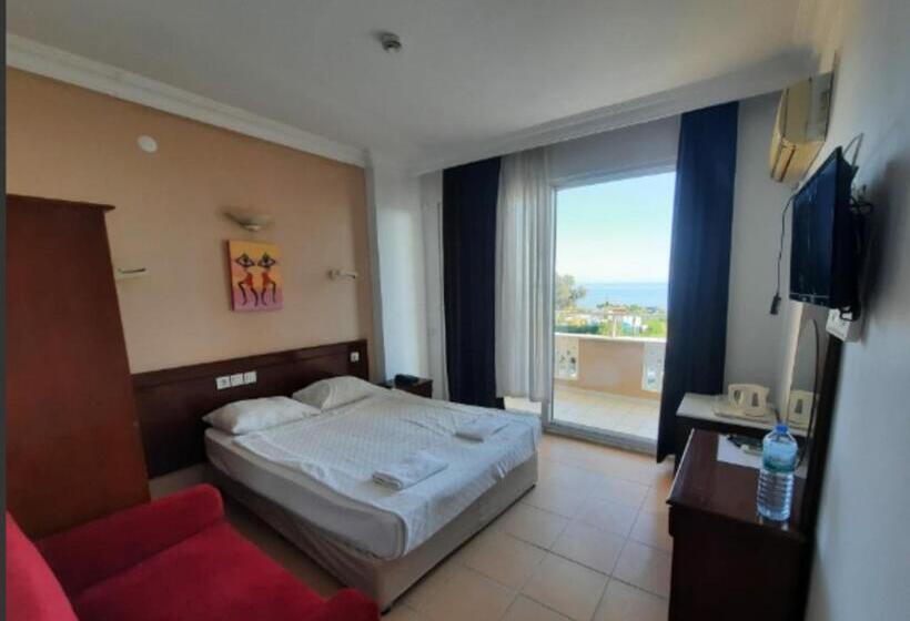 Hotel De Marede Family