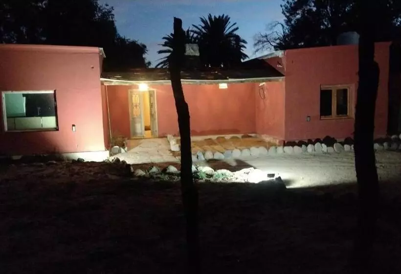 ホテル La Genoveva Posada Entre Viñedos