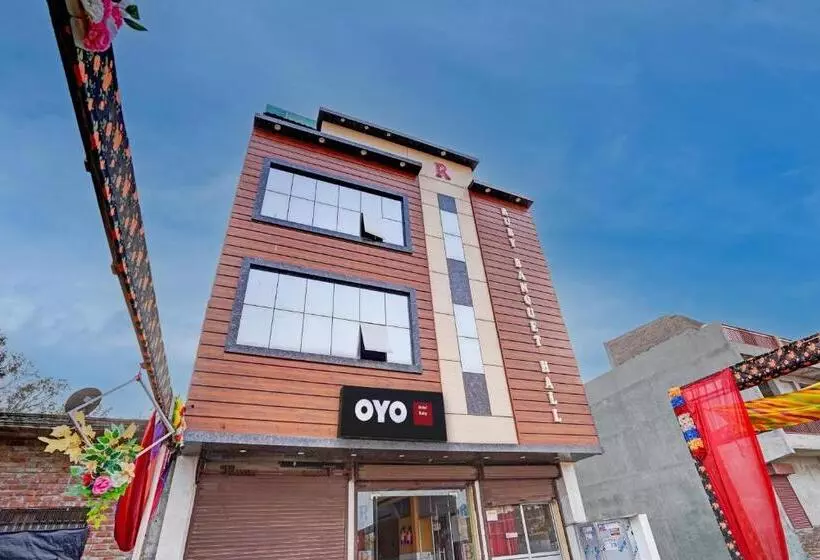 ホテル Oyo 8200 Ruby Banquet Hall And Rooms