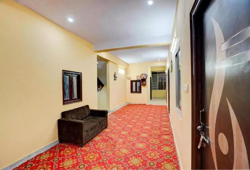 ホテル Oyo 8200 Ruby Banquet Hall And Rooms