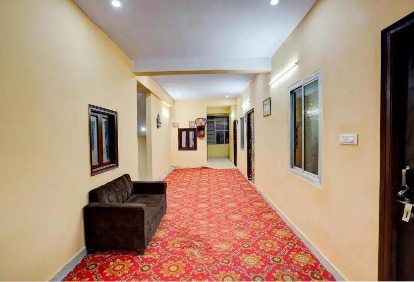 ホテル Oyo 8200 Ruby Banquet Hall And Rooms