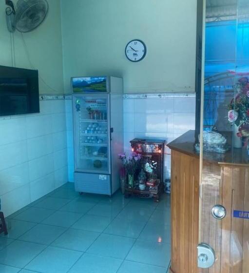 هتل Spot On 1218 Nha Nghi Hung Thinh