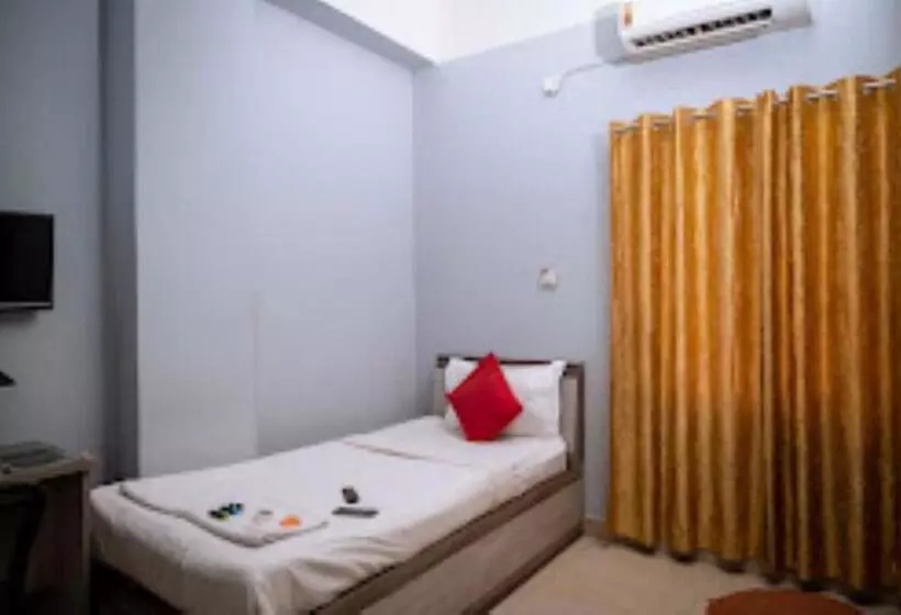 ホテル Town & Country Inn,guwahati