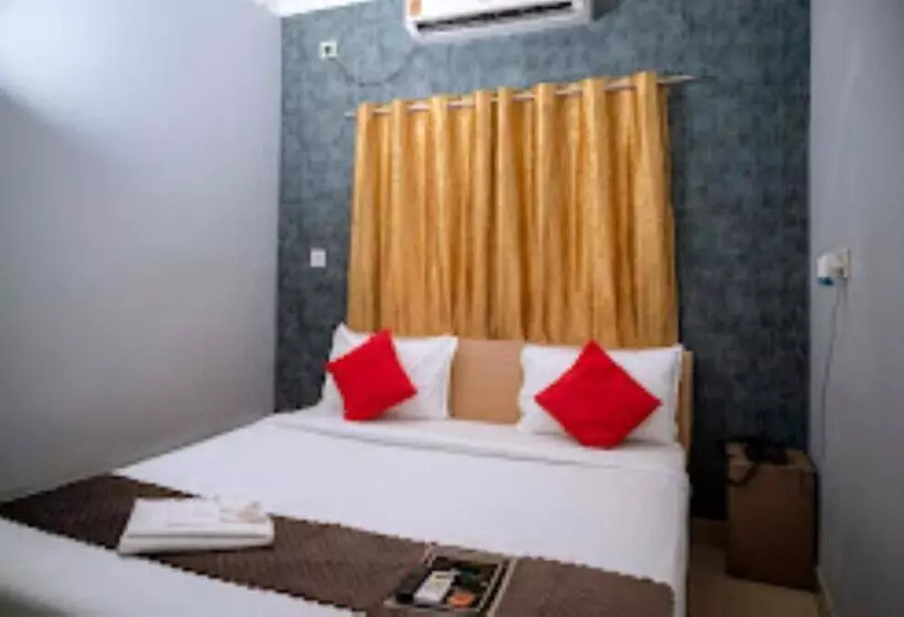 ホテル Town & Country Inn,guwahati