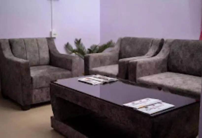ホテル Town & Country Inn,guwahati