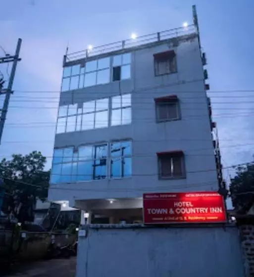 ホテル Town & Country Inn,guwahati