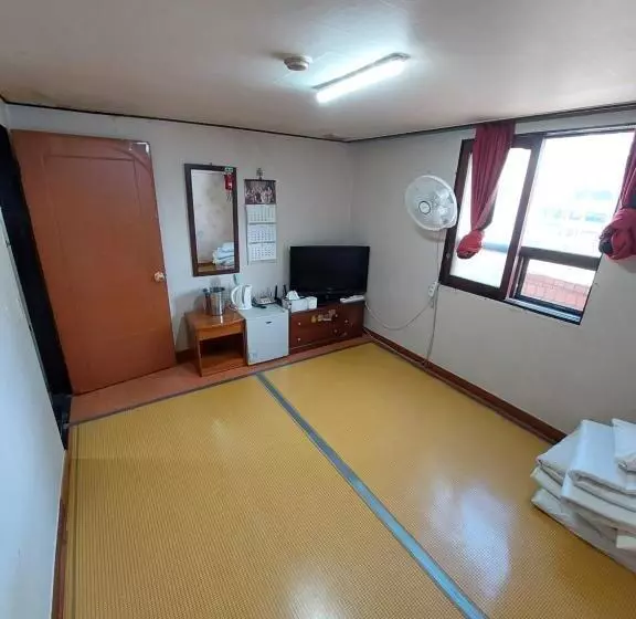 Mokhwajang Motel