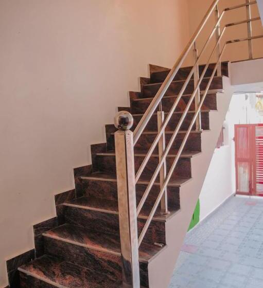 Пансион Aashiyana Home