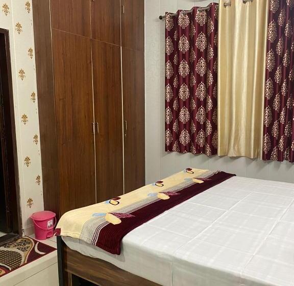 Пансион Aashiyana Home