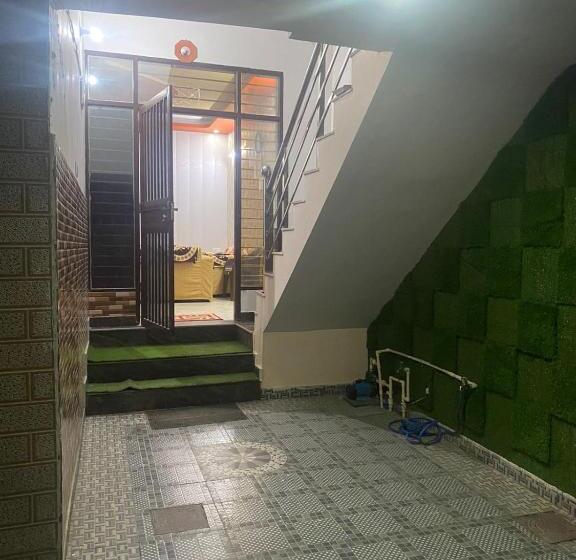 Пансион Aashiyana Home