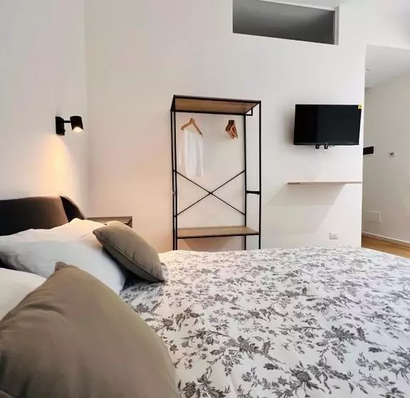 پانسیون Finella Charming Rooms