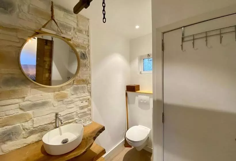 Majatalo Kabana   Eco Forest Suite