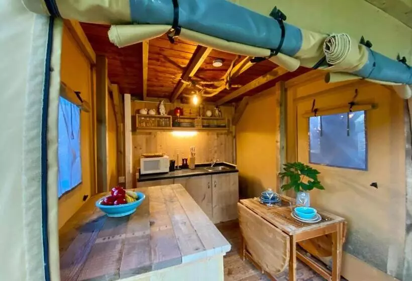 Majatalo Kabana   Eco Forest Suite