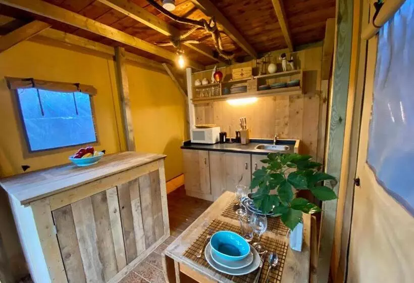 Majatalo Kabana   Eco Forest Suite