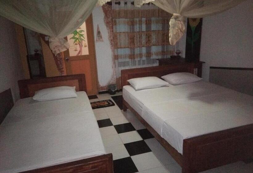 ペンション La Guest Rohana