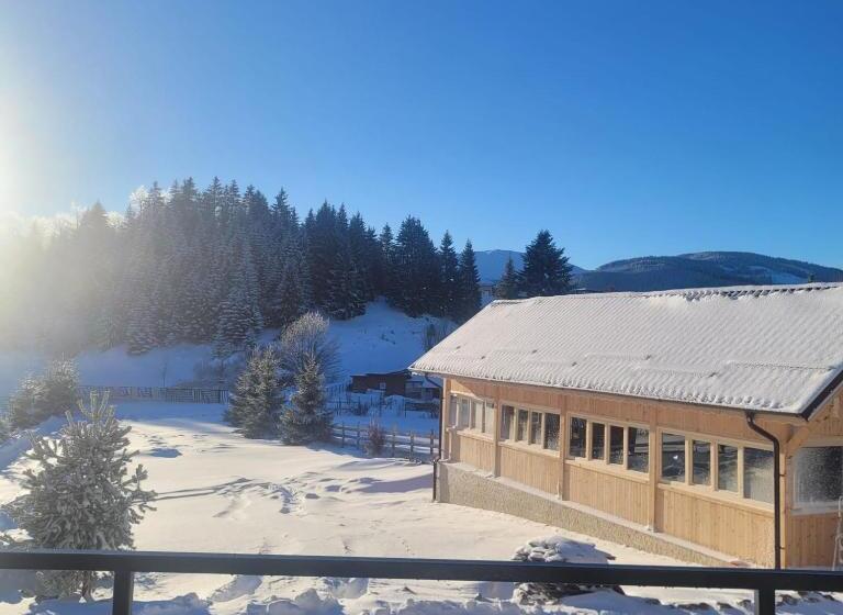 ペンション La Rocca