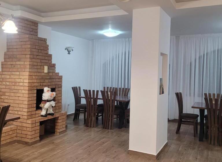 ペンション La Rocca