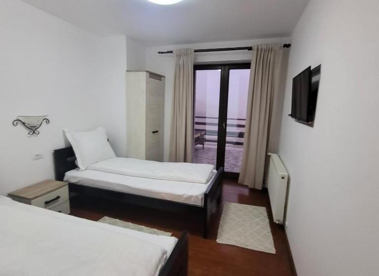 ペンション La Rocca