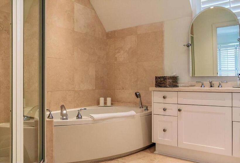 پانسیون Paraiso Townhouse