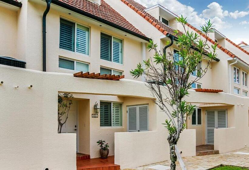 پانسیون Paraiso Townhouse