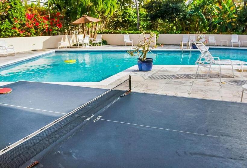 پانسیون Paraiso Townhouse