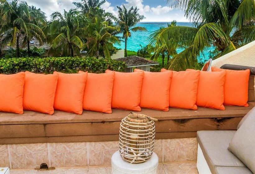 پانسیون Paraiso Townhouse