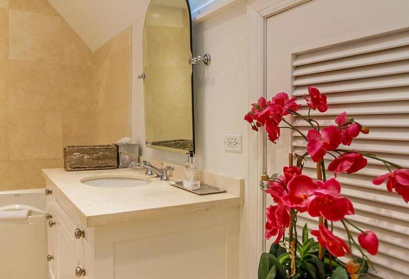 پانسیون Paraiso Townhouse