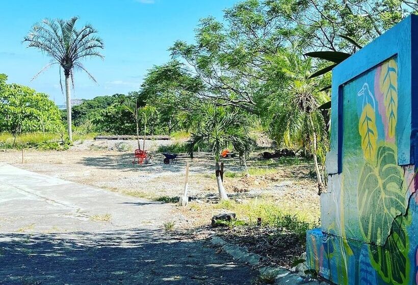 پانسیون This Is Okinawa