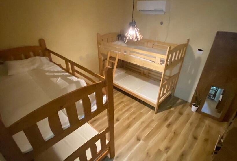 پانسیون This Is Okinawa