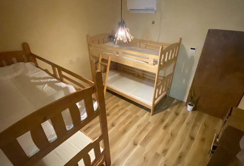 پانسیون This Is Okinawa