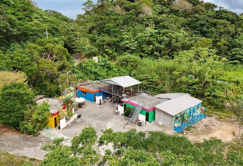 پانسیون This Is Okinawa