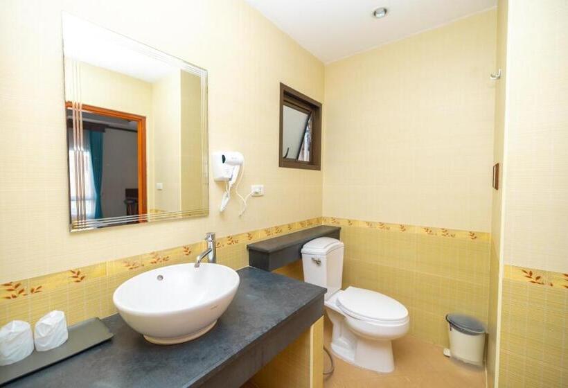 Phuket Kana International Hotel普吉岛卡娜国际酒店