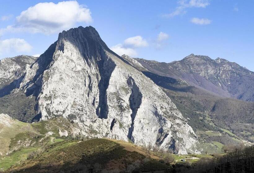 ユースホステル Posada Cabañes