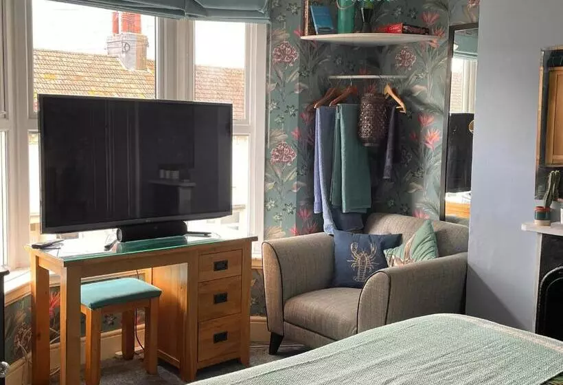 ベッドアンドブレックファースト Large Room Sleeps 3 Own Tv And Cereal And Toast Breakfast In Newhaven