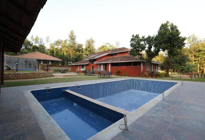 Bed and Breakfast Aralaguppe Heritage I Full On Activity I Swimming Pool I Chikmagalūr