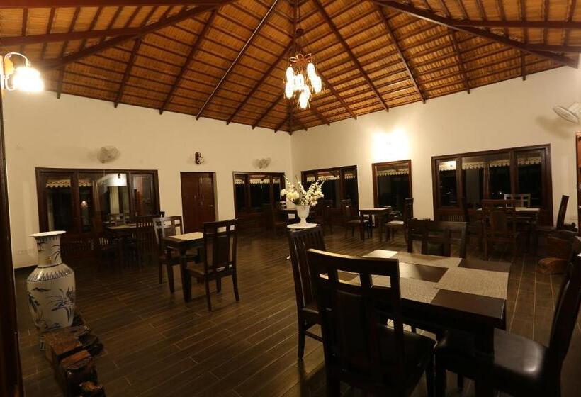 Bed and Breakfast Aralaguppe Heritage I Full On Activity I Swimming Pool I Chikmagalūr