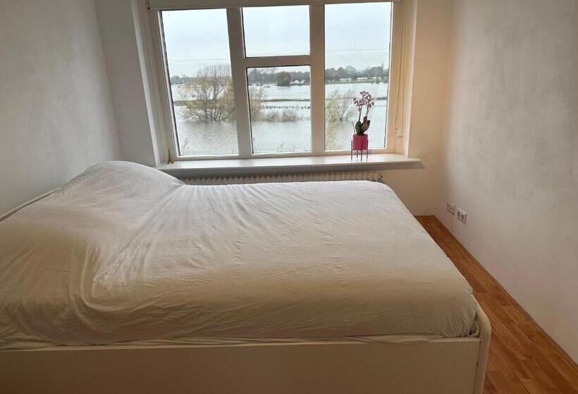 צימר Mooie Kamer Uitzicht Op De Ijssel/ Nice Room With Beautiful View Of The Ijssel River