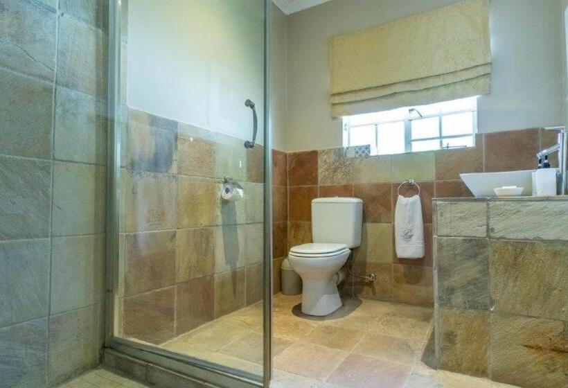 Bed & Breakfast Plumtree Lodge