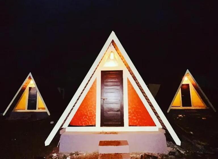 Dega Resorts, Lambasingi