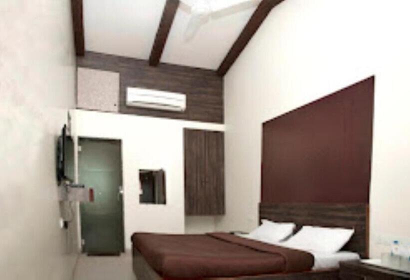 ホテル Ambassador Panchgani