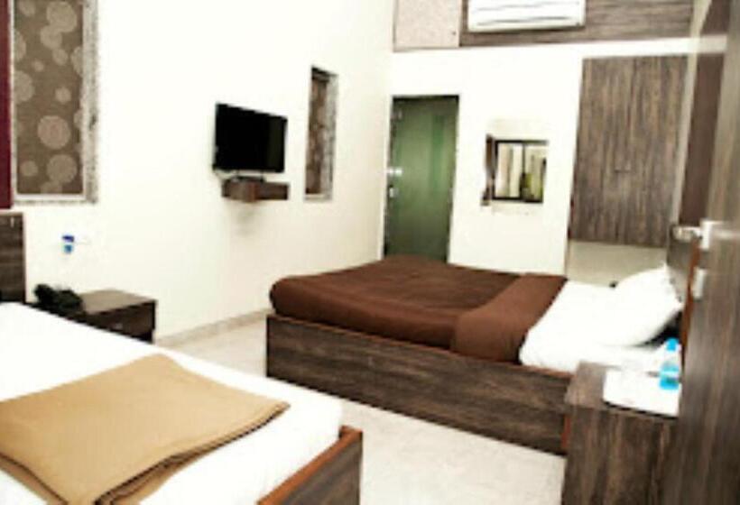 ホテル Ambassador Panchgani