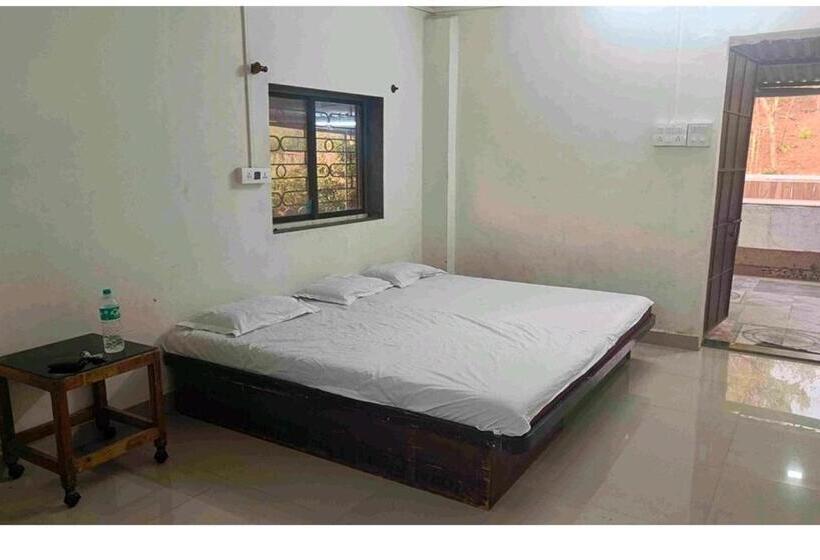 فندق Bonfire Farmhouse