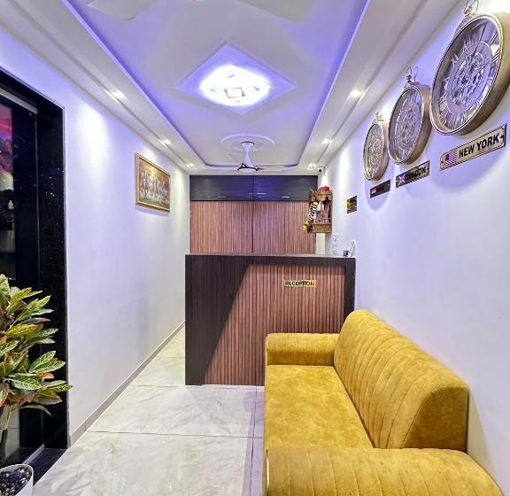 Szálloda Classio Inn   Near Kokilaben Hospital, Andheri West Mumbai