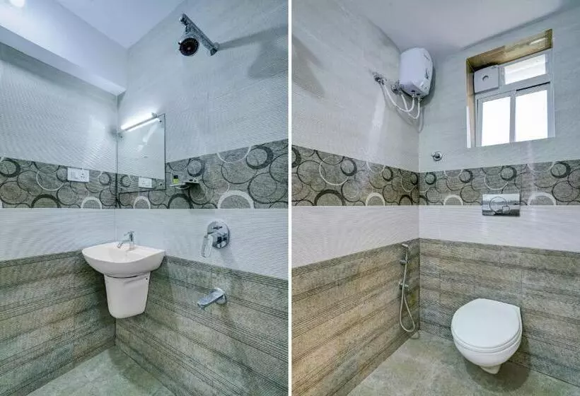 Hotelli Collection O Ayesha Homes