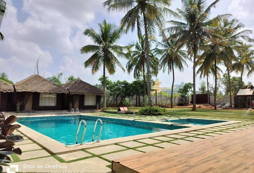 酒店 Indo Bali Poolside Resort In Bangalore