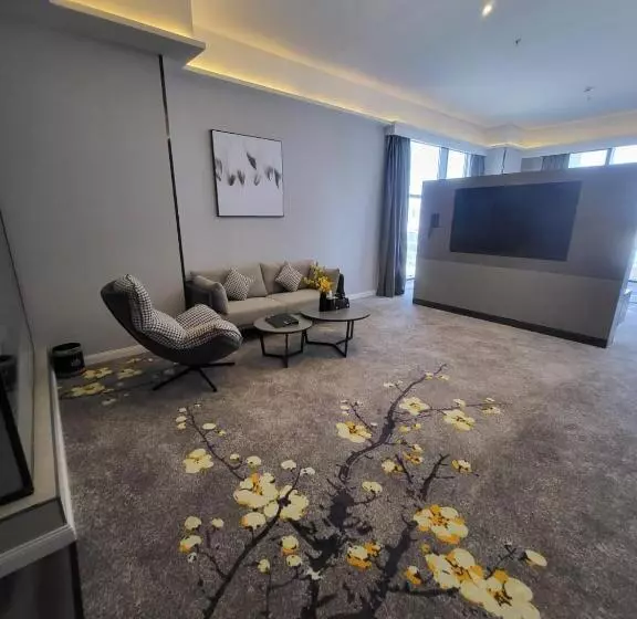 ホテル Msharef Almoden