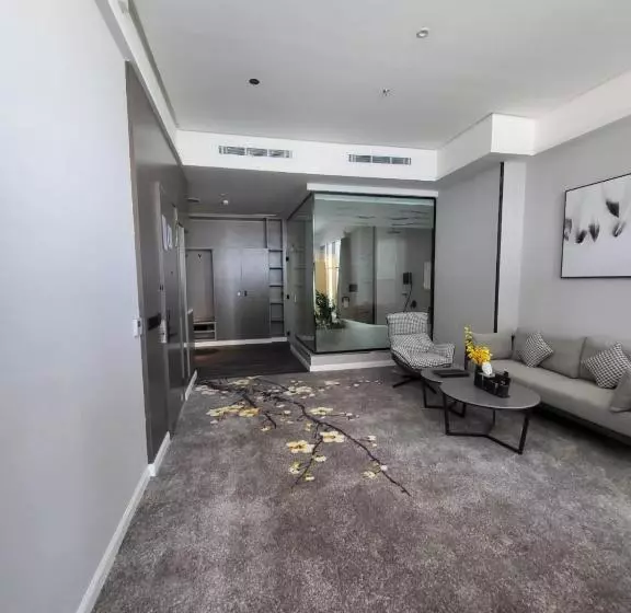 ホテル Msharef Almoden