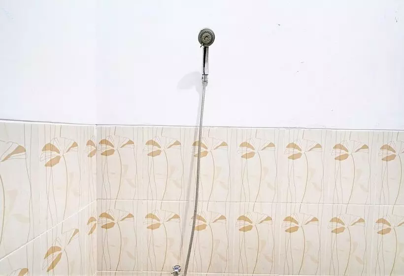 Hotelli Oyo 93328 Graha Citra Syariah