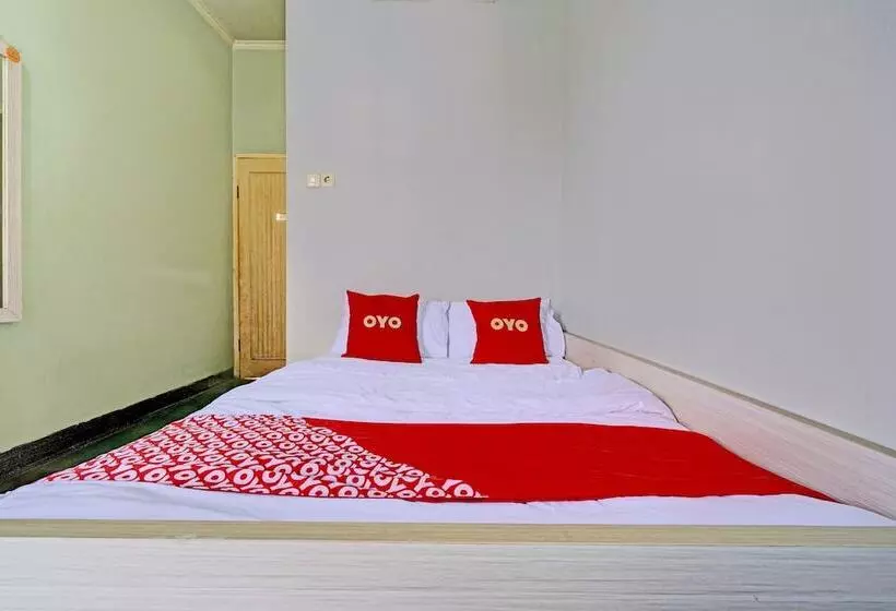 Hotelli Oyo 93328 Graha Citra Syariah